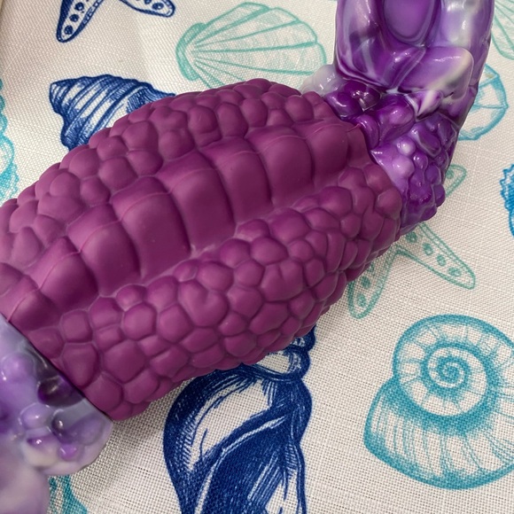 HGB Purple Alligator Dog Toy nib - Picture 4 of 9